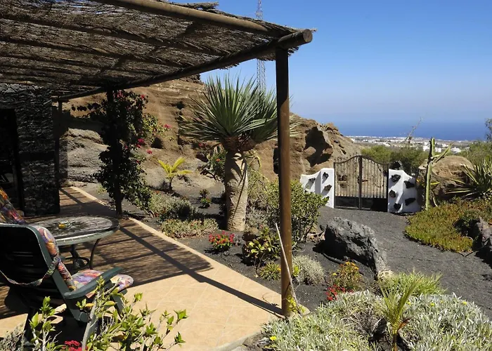 Castillo Lanzarote Bailey - Luxury - Pet Friendly With Heated Pool *