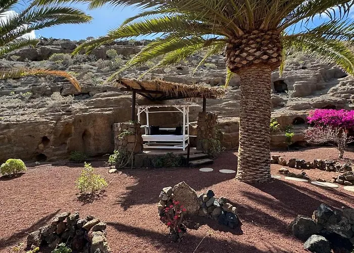 Castillo Lanzarote Bailey - Luxury - Pet Friendly With Heated Pool