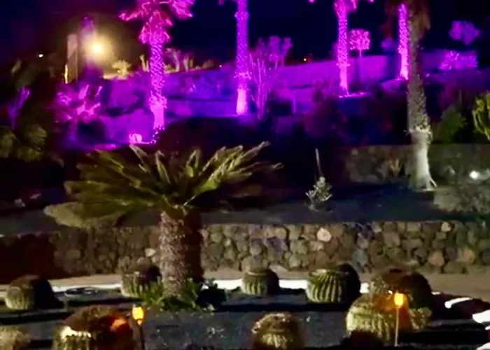 Vakantiehuis Castillo Lanzarote Bailey - Luxury - Pet Friendly With Heated Pool *