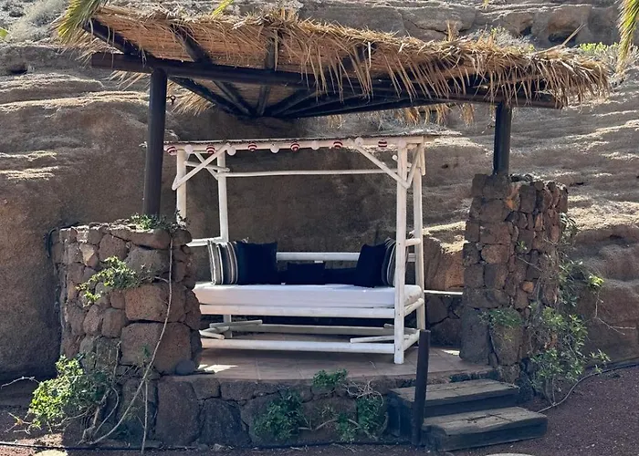 Vakantiehuis Castillo Lanzarote Bailey - Luxury - Pet Friendly With Heated Pool La Asomada (Lanzarote)