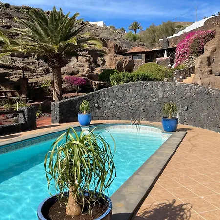 Castillo Lanzarote Bailey - Luxury - Pet Friendly With Heated Pool Prázdninový dům