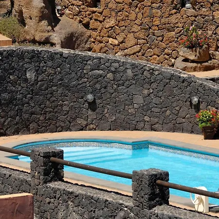 Castillo Lanzarote Bailey - Luxury - Pet Friendly With Heated Pool Prázdninový dům