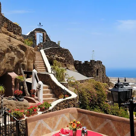 Castillo Lanzarote Bailey - Luxury - Pet Friendly With Heated Pool La Asomada (Lanzarote)