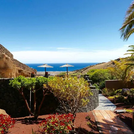 Castillo Lanzarote Bailey - Luxury - Pet Friendly With Heated Pool *