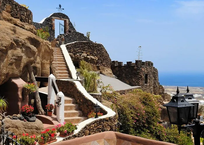 Castillo Lanzarote Bailey - Luxury - Pet Friendly With Heated Pool La Asomada (Lanzarote)